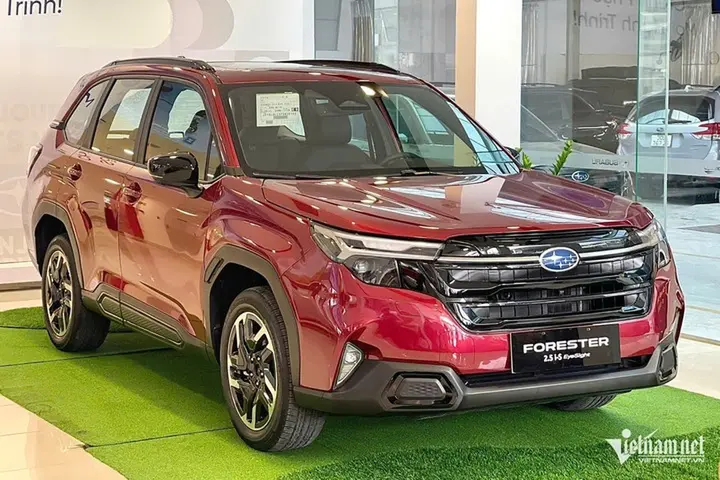 Loạt xe mới tiền tỷ sắp ra mắt thị trường Việt Nam, có SUV 7 chỗ nhập Đức
