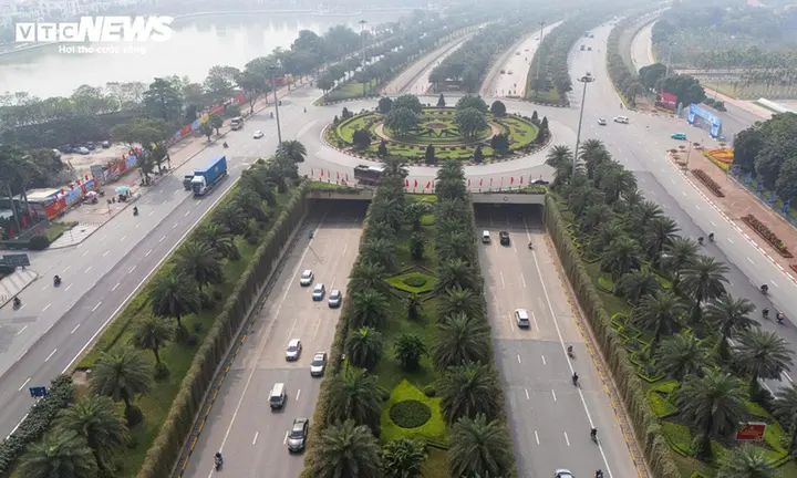 Hà Nội dự kiến trồng cây phủ xanh trụ đường sắt, cầu vượt và hầm chui
