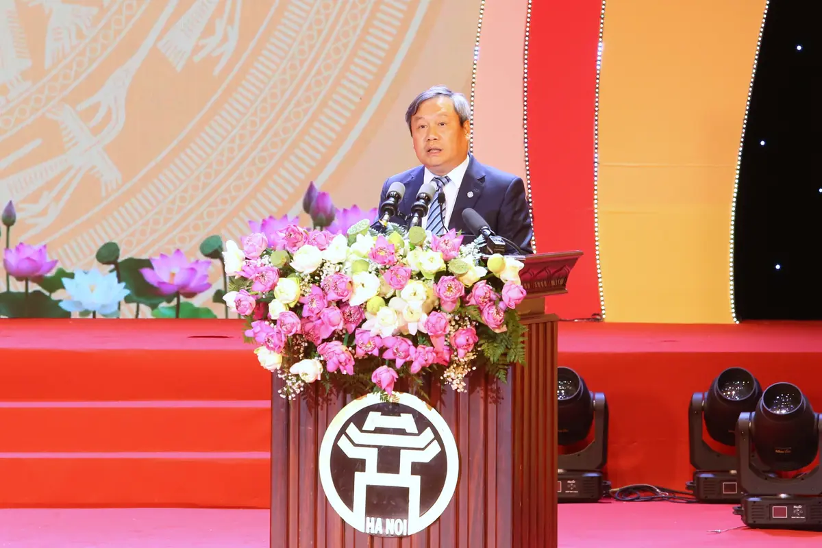 Giám đốc Công an Hà Nội Nguyễn Thanh Tùng nhận danh hiệu 'Công dân Thủ đô ưu tú'