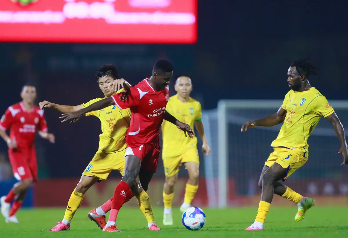 Việt Nam đang đứng trước ‘bẫy ngoại binh’ ở V.League?