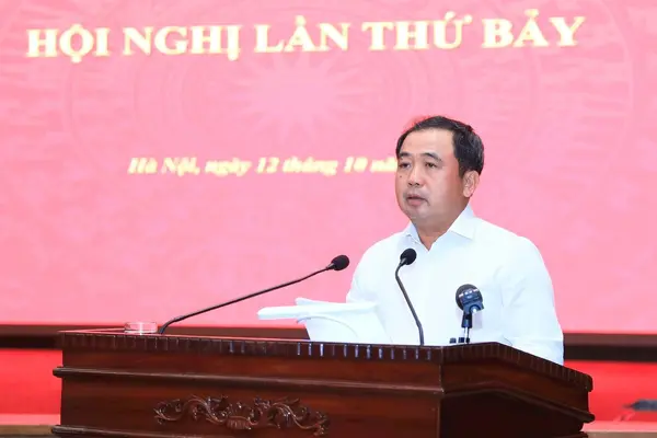 Bí thư Hà Nội: Đẩy nhanh tiến độ dự án nhưng phải bảo đảm quyền lợi người dân