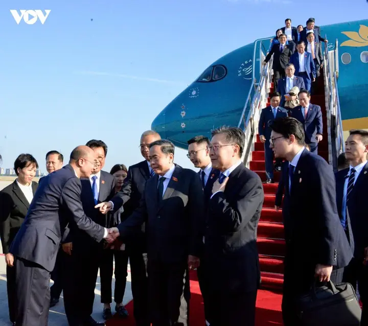 Chủ tịch Quốc hội Trần Thanh Mẫn tiếp Bí thư Tỉnh ủy Thiểm Tây