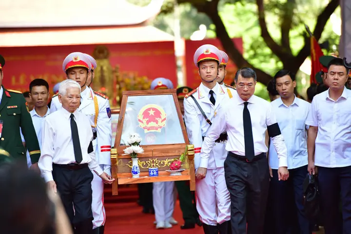 'Xin hương hồn các liệt sĩ hãy xem quê hương TP.HCM là nơi đất lành để yên nghỉ'