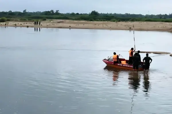 Lật ghe trên sông Bàn Thạch ở Đà Nẵng, một người mất tích