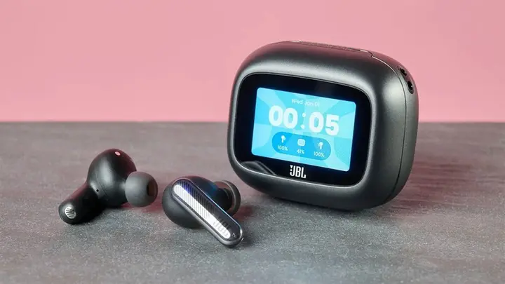 Công nghệ 13/10: Android giá rẻ dính mã độc, JBL mở rộng dòng Live