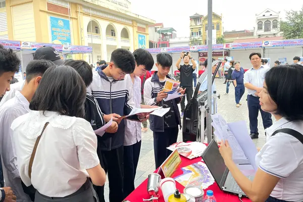 Vì sao tỷ lệ thất nghiệp trong thanh niên ở mức cao?