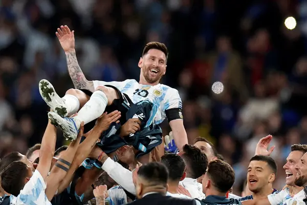 Đối thủ hạng 93 và nghịch lý trong ngày chia tay Messi