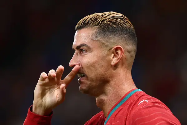 Ronaldo hứng phẫn nộ tại Bồ Đào Nha