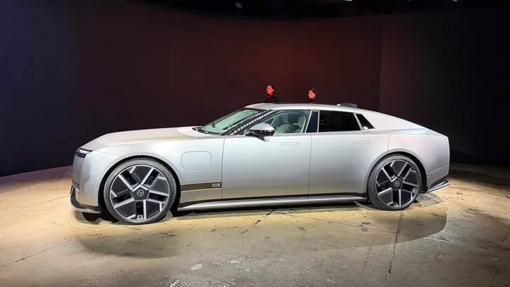 Lộ diện xe điện Jaguar sạc siêu nhanh