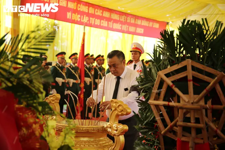 Xúc động lễ truy điệu, an táng 56 hài cốt liệt sĩ và đồng bào tử nạn ở Hải Phòng
