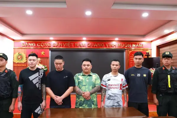 Bắt thêm 5 đối tượng liên quan phim 'Một ngày tình nghĩa cả đời là anh em'