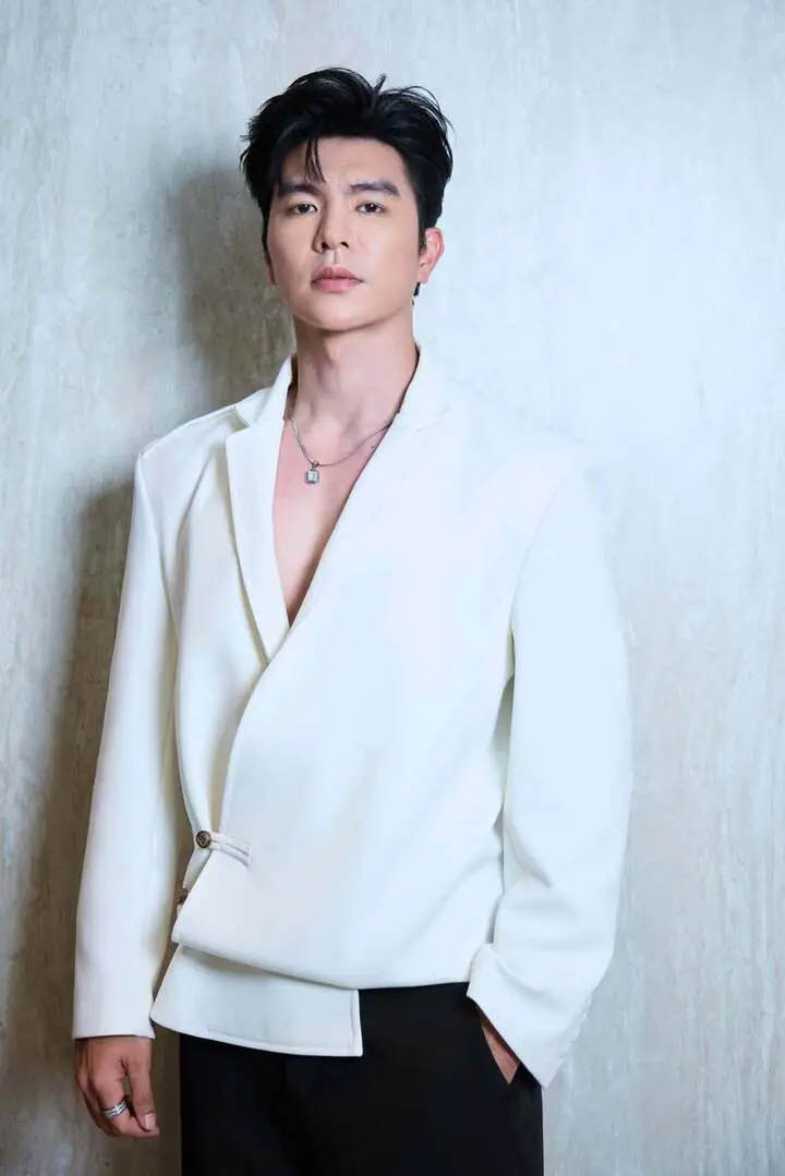 Steven Nguyễn: Từ nhân viên soát vé đến diễn viên nghìn tỷ mới của màn ảnh Việt