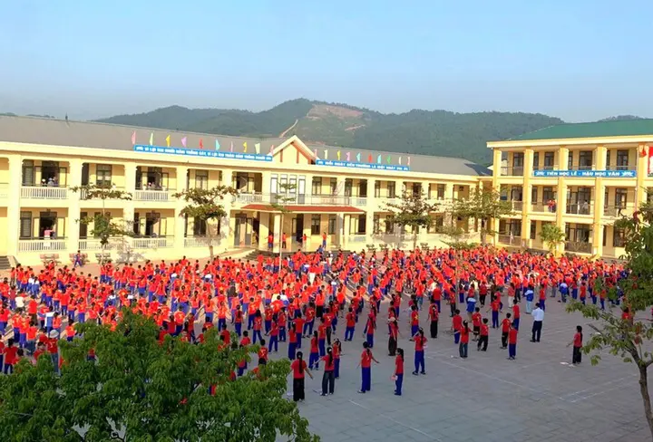 161/166 học sinh điểm trường ở Nghệ An đi học trở lại sau hơn một tháng