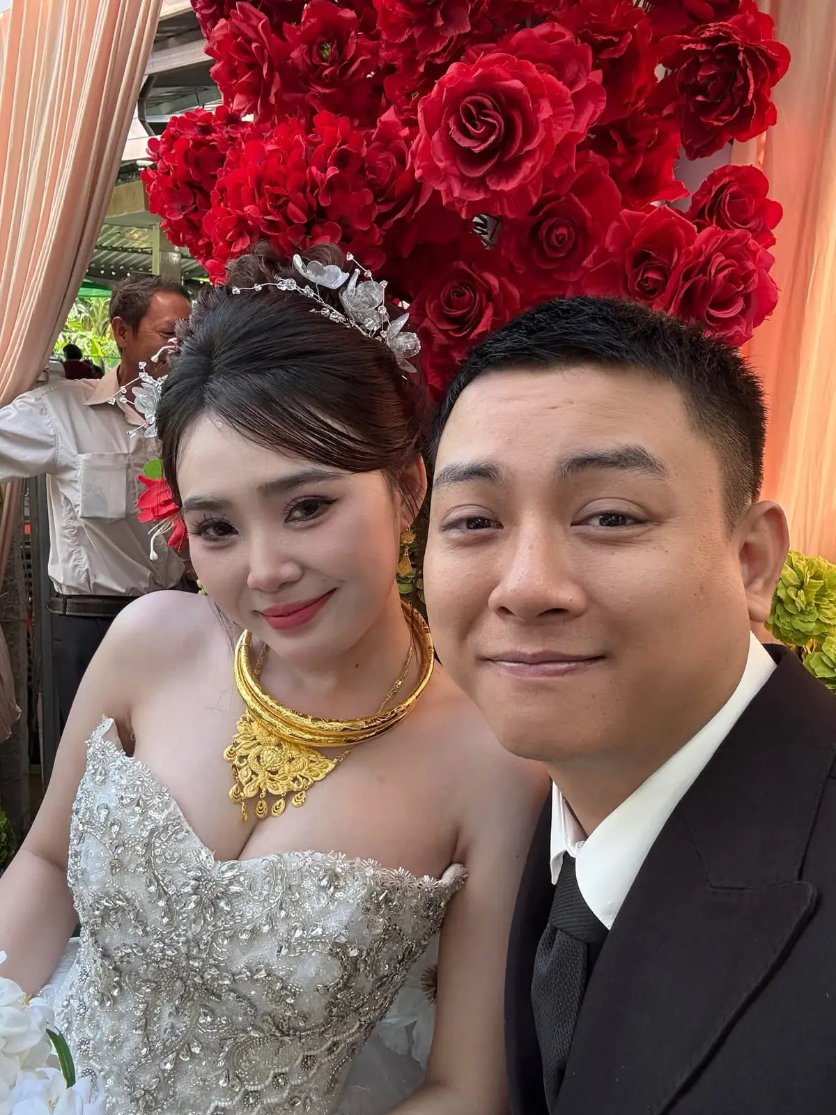 Hình ảnh tại nhà Hoài Lâm trước lễ cưới Ngọc Trinh