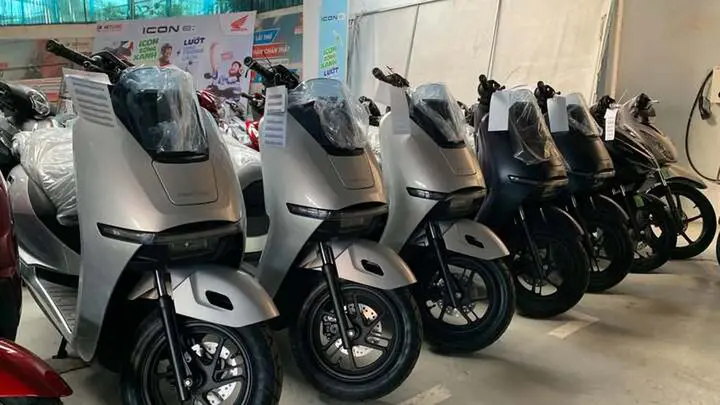 Giá xe máy điện Honda UC3 lắp ráp trong nước mới về đại lý