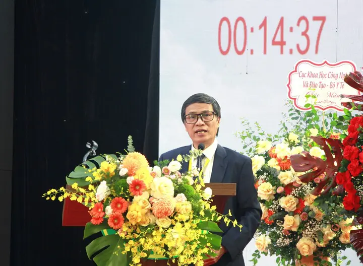Hội nghị khoa học của HUBT: Chăm sóc sức khỏe toàn diện trong kỷ nguyên số