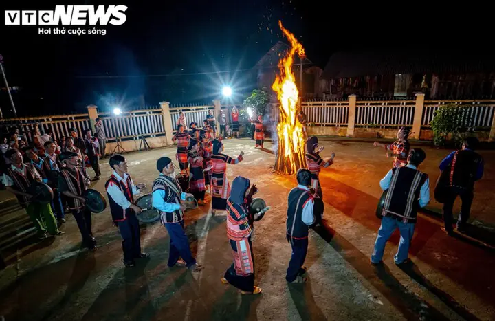 Phát huy vai trò già làng, trưởng thôn phổ biến pháp luật tại vùng cao Gia Lai