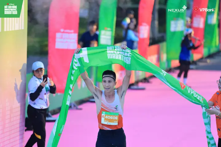 VPBank Đất Sen Hồng Music Marathon 2026 chứng kiến màn tranh tài hấp dẫn