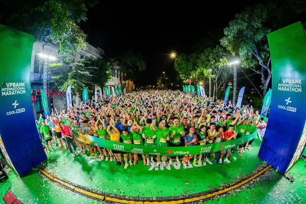 Cộng đồng runner cả nước hội tụ, cùng 'bắt nhịp' Hanoi Vibes tại VPIM mùa thứ 7