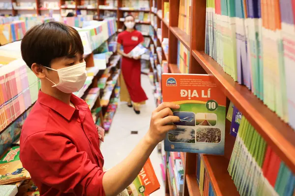 Chuẩn bị bộ sách giáo khoa mới lớp 1 đến 12, dự kiến sử dụng từ 2028