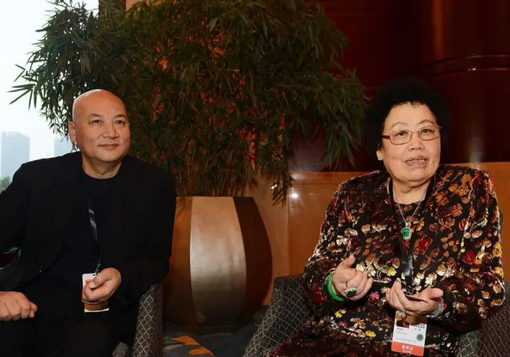 'Đường Tăng' Trì Trọng Thụy bước đi chậm, tay trái 'gần như không cử động'