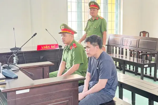 Tài xế xe tải gây tai nạn khiến nữ sinh ở Vĩnh Long tử vong lãnh 30 tháng tù