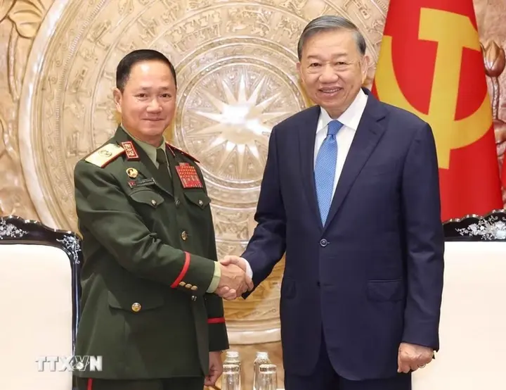 Tổng Bí thư, Chủ tịch nước Tô Lâm tiếp Phó Thủ tướng, Bộ trưởng Quốc phòng Lào