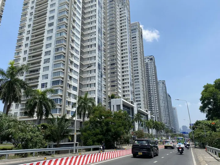 Lượng tiêu thụ căn hộ, đất nền ở TP.HCM và vùng phụ cận giảm đến 66%