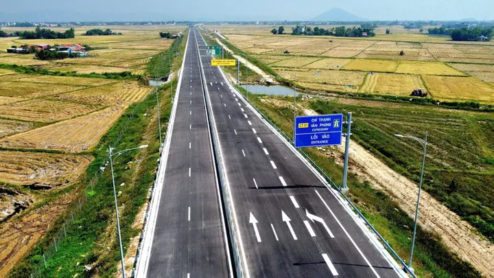 Cao tốc Bắc - Nam giảm hơn 2 triệu lượt xe so với tháng trước