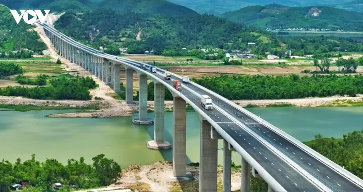 Bộ Xây dựng đề xuất cơ chế đặc thù để mở rộng cao tốc Bắc - Nam lên 6 làn xe