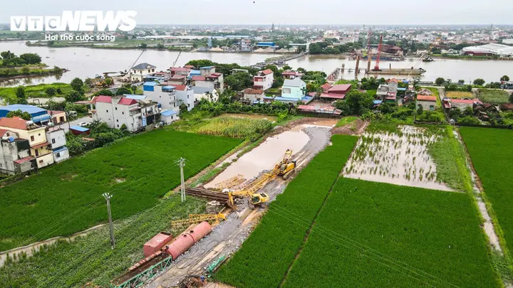 Dự án cầu vượt sông ở Ninh Bình vướng mặt bằng, đề xuất ứng thêm 90 tỷ đồng