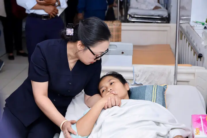 Cô giáo bị xe tải cán khi lao ra cứu trò nhận Giải thưởng Thanh niên sống đẹp