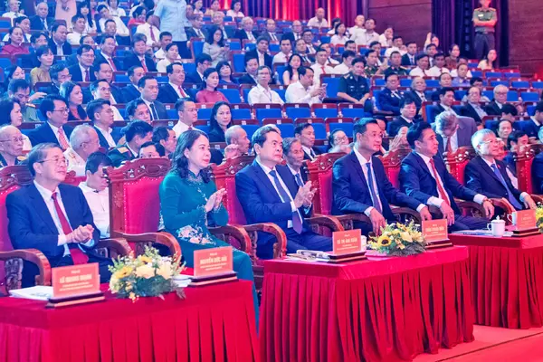 Chủ tịch Quốc hội dự Lễ kỷ niệm 150 năm Ngày sinh cụ Huỳnh Thúc Kháng