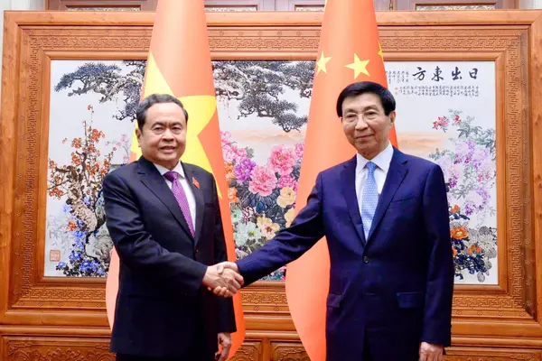 Chủ tịch QH Trần Thanh Mẫn hội kiến Chủ tịch Chính hiệp toàn quốc Trung Quốc