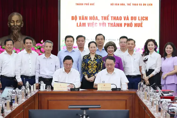 Thí điểm xây dựng Huế trở thành đô thị di sản văn hóa đặc trưng của Việt Nam