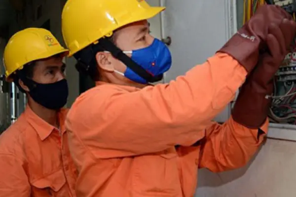 Giá điện sinh hoạt vẫn theo biểu giá bậc thang, chưa tính theo khung giờ