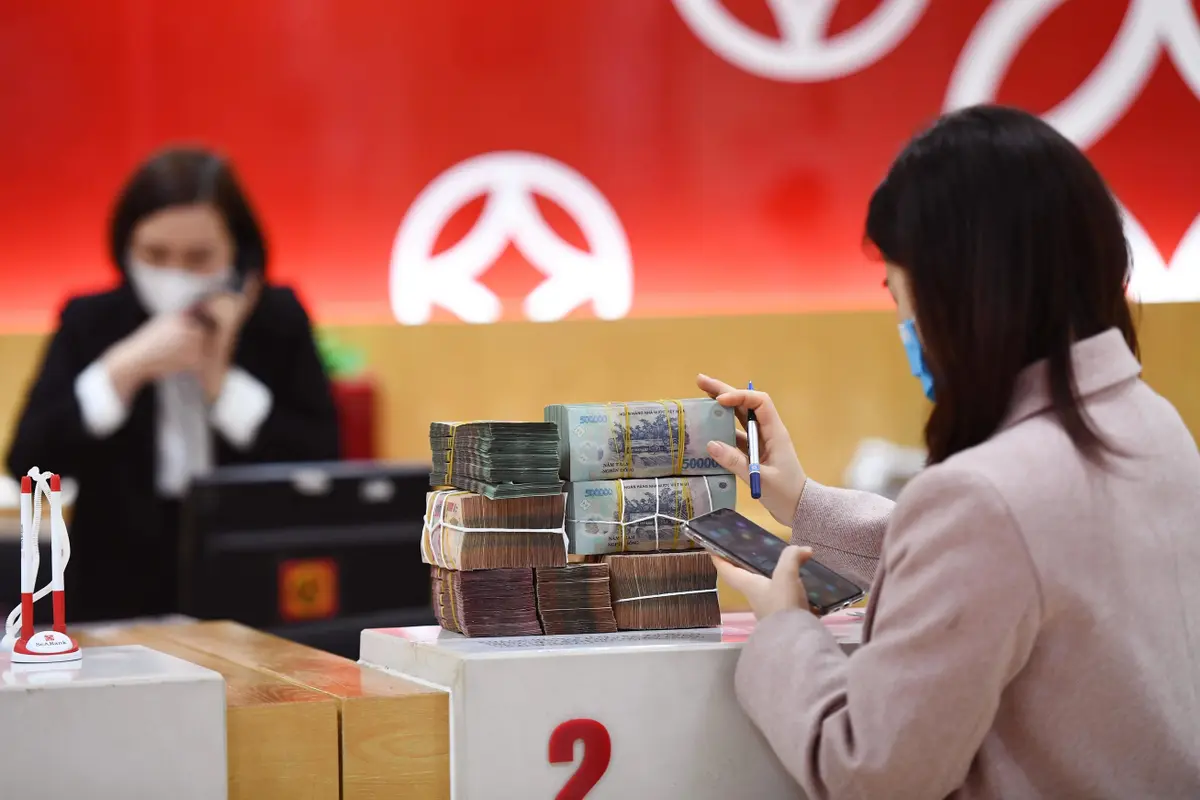 Lý do khiến lãi suất thả nổi lên 16-17%/năm