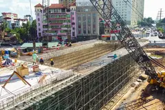 Nút giao 786 tỷ đồng ở Hà Nội đúc phiến dầm đầu tiên sau nhiều năm đình trệ