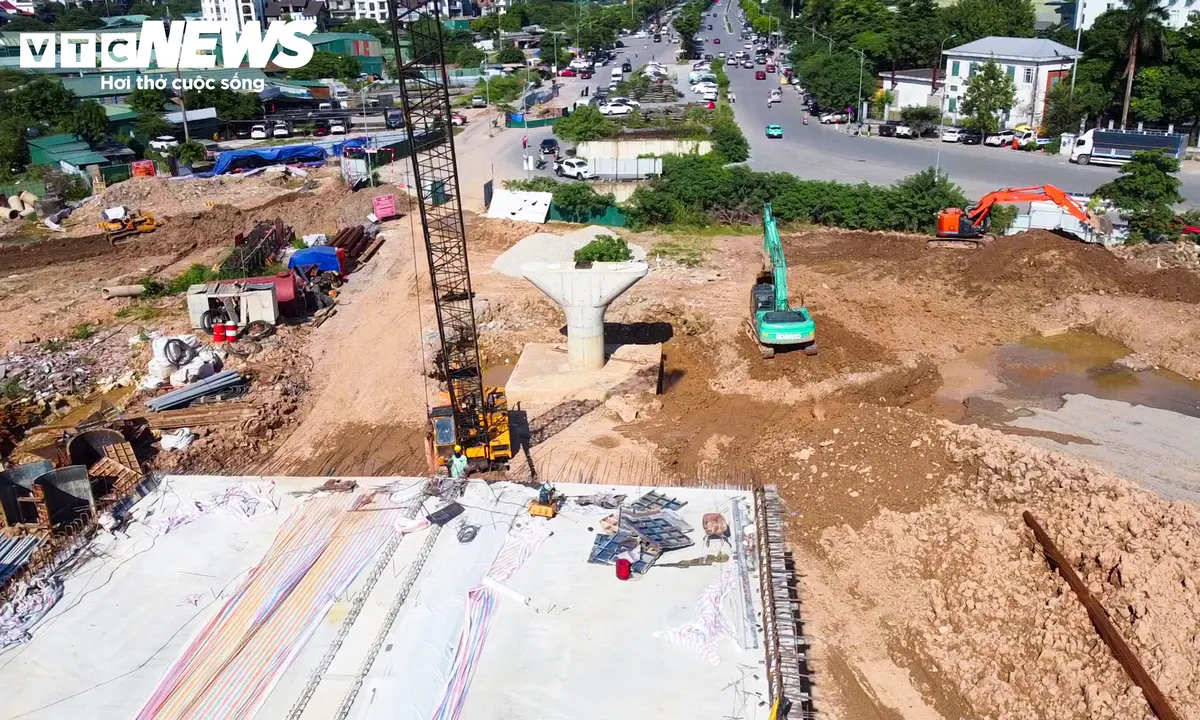 Nút giao 786 tỷ đồng ở Hà Nội đúc phiến dầm đầu tiên sau nhiều năm đình trệ
