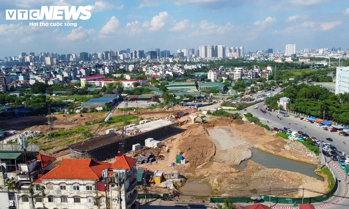 Nút giao 786 tỷ đồng ở Hà Nội đúc phiến dầm đầu tiên sau nhiều năm đình trệ