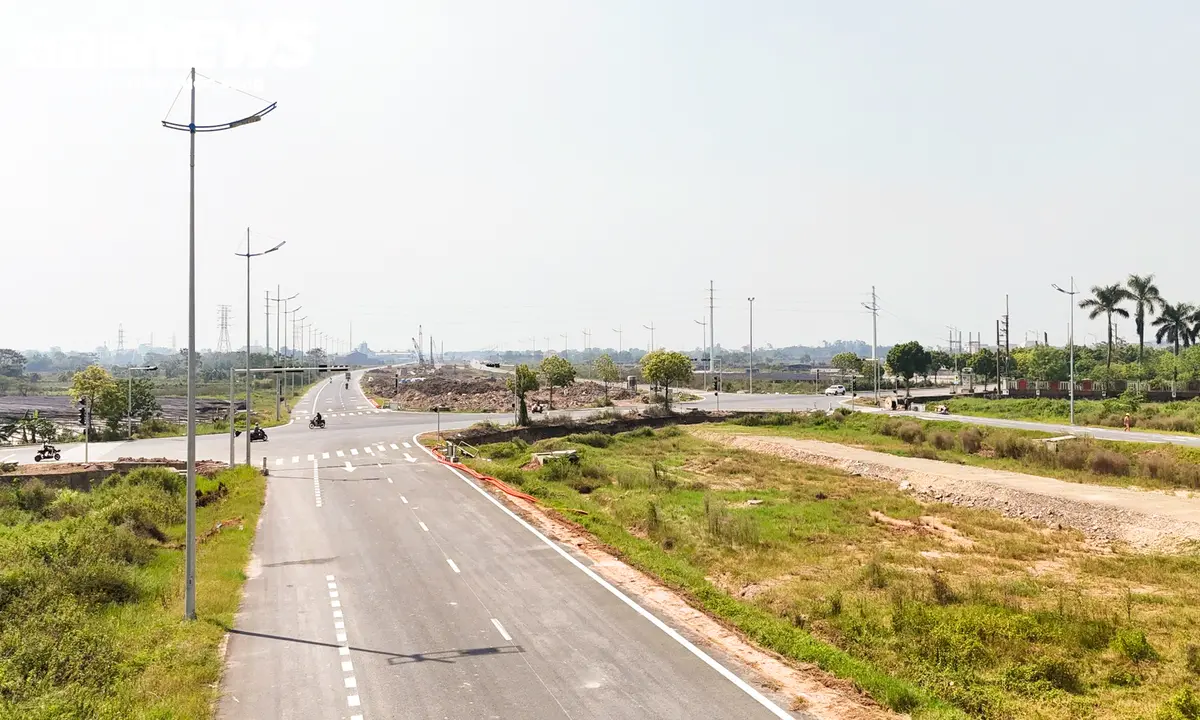 Diện mạo đường song hành Vành đai 4 qua Hà Nội thông xe kỹ thuật ngày 10/10