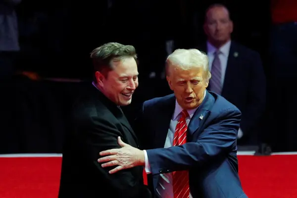 Elon Musk tiếp tục đổ hàng trăm triệu USD vào cuộc đua Quốc hội Mỹ