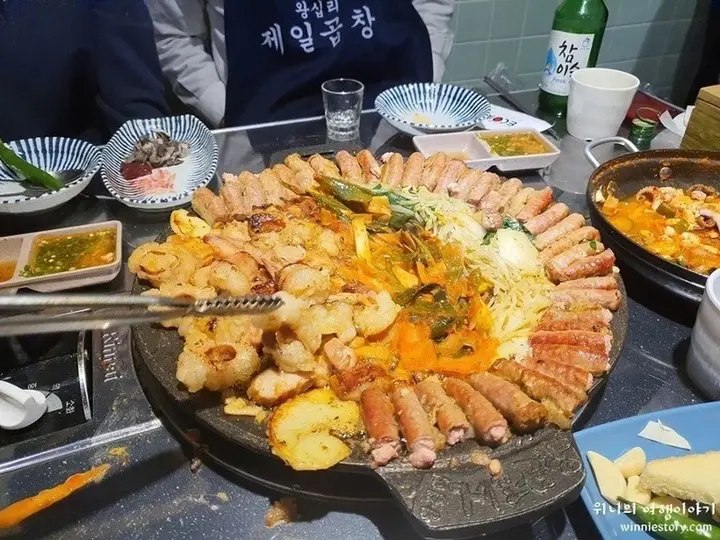 Vì sao người Hàn Quốc chuộng lòng bò hơn lòng lợn?