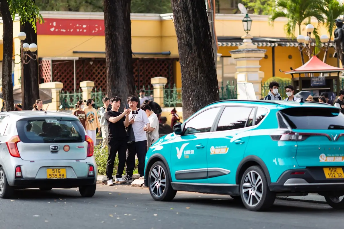 Hãng taxi điện của ông Phạm Nhật Vượng tính IPO ở Hong Kong