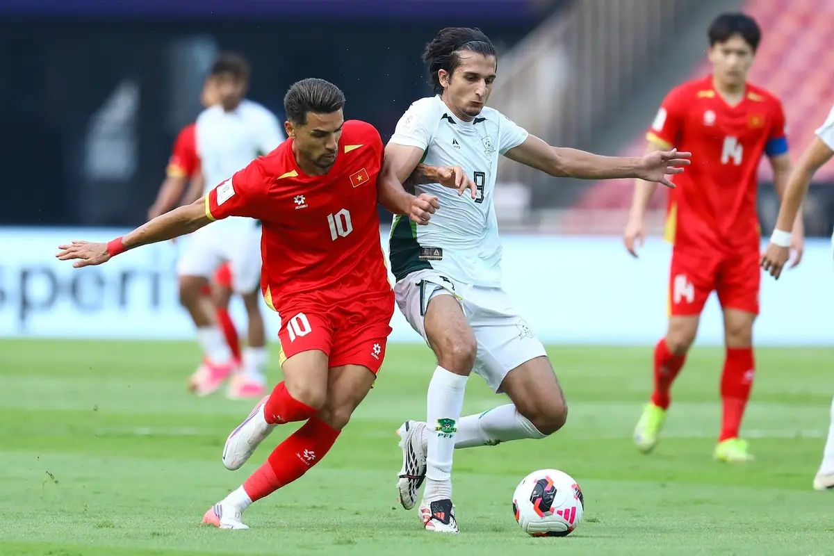 Phản ứng của Hoàng Hên khi chấn thương nặng sau FIFA ASEAN Cup