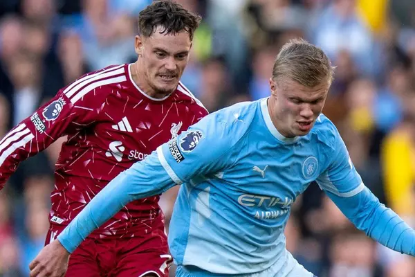 Anfield hô ‘gian lận’, còn Haaland đáp lại bằng bàn thắng