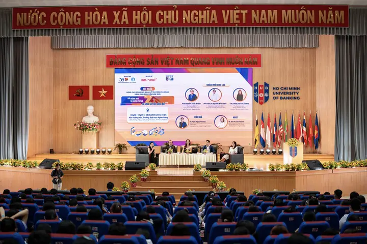 Tín dụng số càng thuận tiện, kiến thức tài chính càng quan trọng