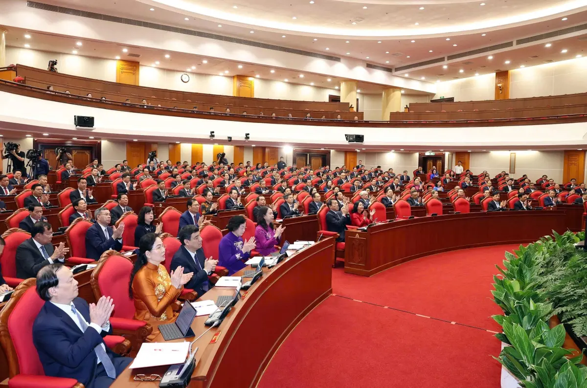 Trung ương thảo luận về đề cương nghiên cứu sửa đổi, bổ sung Điều lệ Đảng