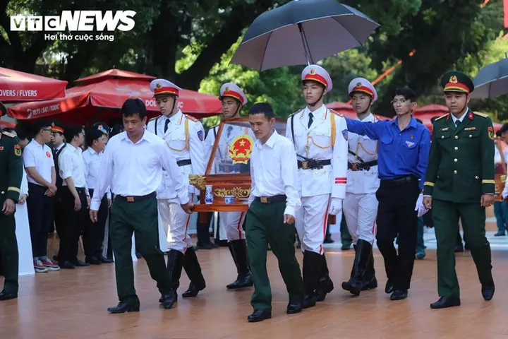 Tổng duyệt lễ truy điệu hài cốt liệt sĩ được tìm thấy tại CV Lê Thị Riêng