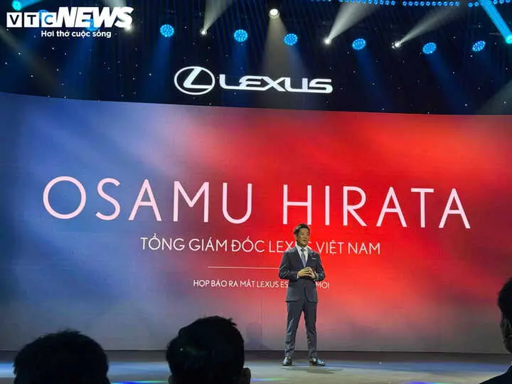 Cận cảnh Lexus ES thế hệ mới tại Việt Nam, giá từ 2,34 tỷ đồng